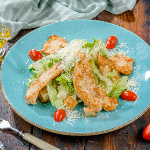 Цезарь с курицей