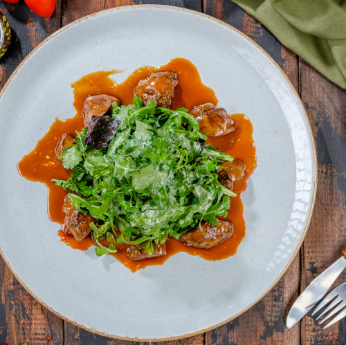 Тёплый салат с куриной печенью